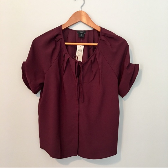 Ann Taylor Factory Tops - Ann Taylor Maroon Short Sleeve Top Sz MP